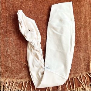 ALO yoga goddess leggings